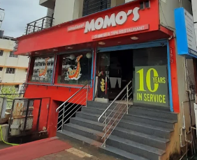 MOMO's Chinese And Thai Restaurant